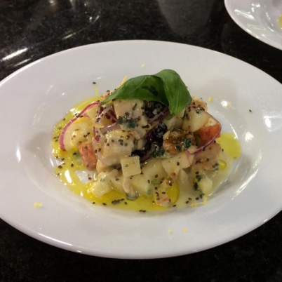 SALADA DE FRANGO ABACAXI E NOZES