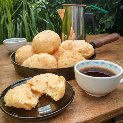 P�o de queijo dourado e crocante
