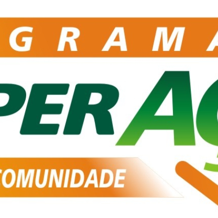 Doe agasalhos e alimentos