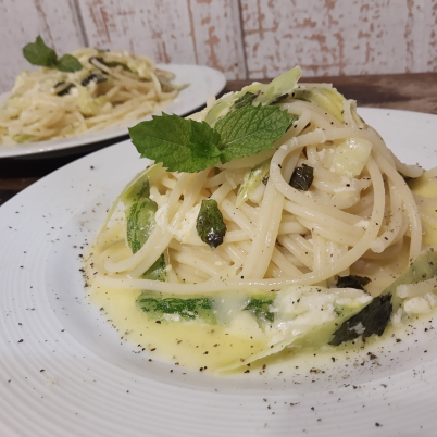 Massa com abobrinha e hortel�