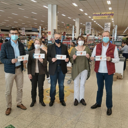 Cooper distribui vales-compras para fam�lias impactadas pela pandemia