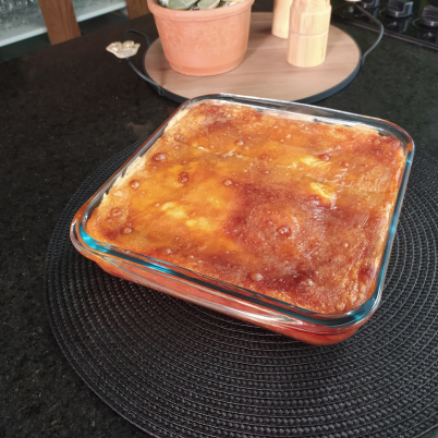 Escondidinho de aipim com carne seca