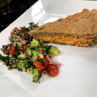 Tabule de Quinoa e empad�o funcional de frango