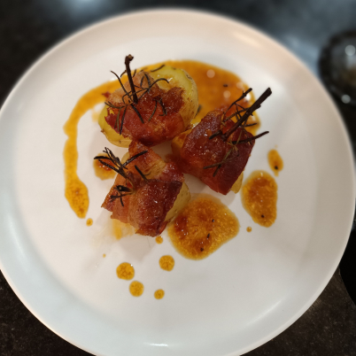 Batatinhas com bacon e alecrim