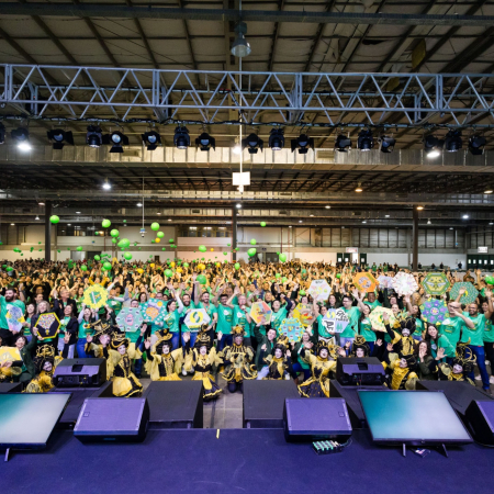 Rede Cooper celebra 80 anos com cerca de tr�s mil colaboradores no Parque Vila Germ�nica, em Blumenau