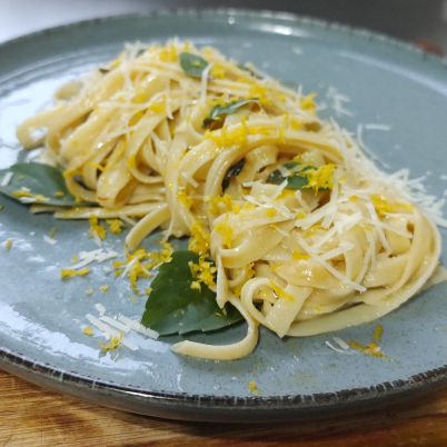 Massa ao molho cremoso de lim�o siciliano