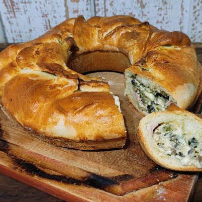 Rosca italiana recheada de cogumelos