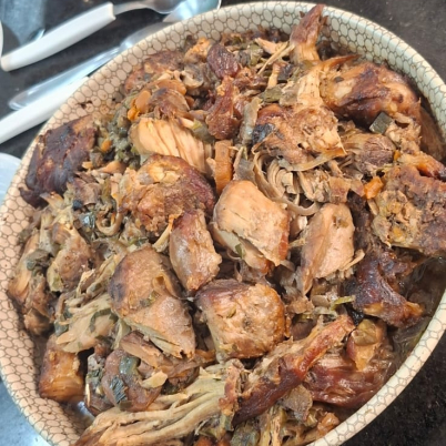 porco afogado no vinho