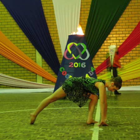 Cooperjovem realiza abertura dos Jogos Cool�mpicos